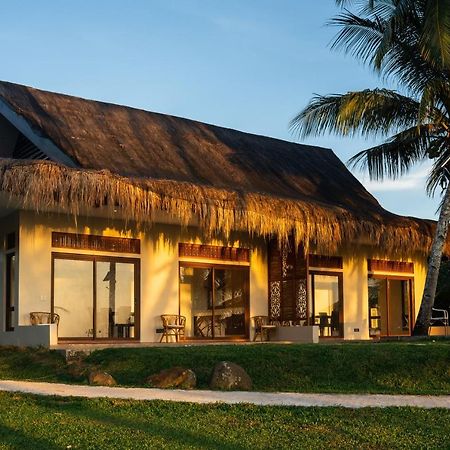 Costa Celine Beach Resort Kinablangan Экстерьер фото